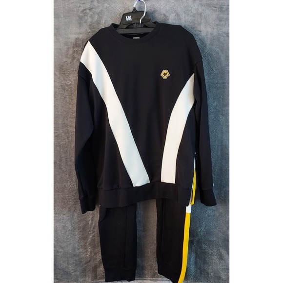 Jackets & Blazers - NWOT Wolverhampton Wanderers Wolves F.C. Track Suit Large Black White Team Gear‎